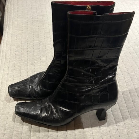 Ladies mid calf leather boots - Picture 2 of 2